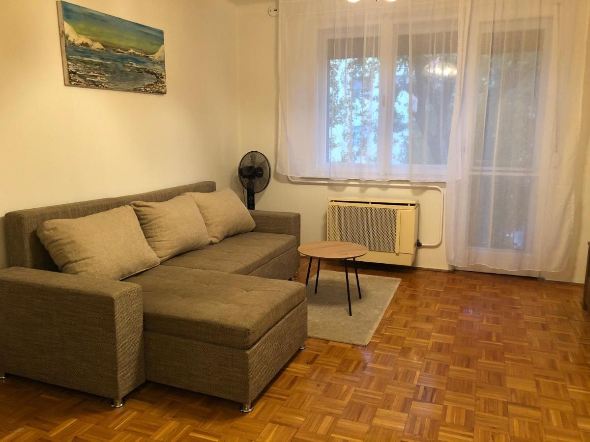 Karman Apartman - 2 Bedroom Entire Flat In The Center Jászberény Zewnętrze zdjęcie